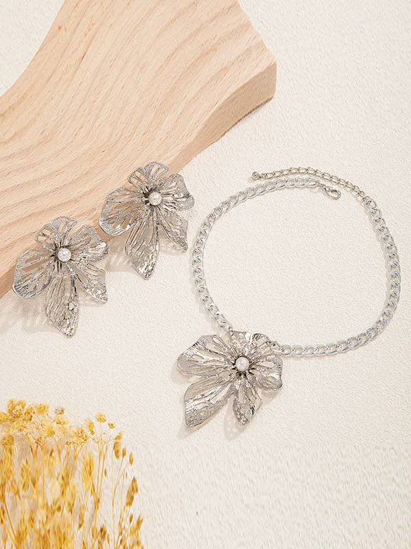 Chains Flower Shape Hollow Pleated Three Pieces Dainty Necklace   Earrings Accessories